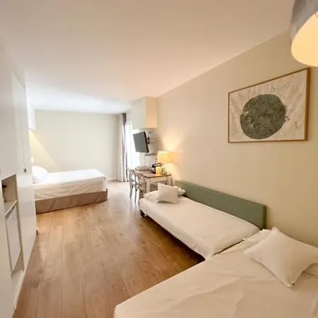& Thalassa Sport & Wellness Hotel Roses