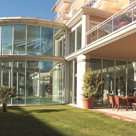 & Thalassa Sport & Hotel 3*