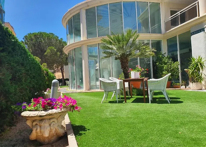 & Thalassa Sport & Wellness Hotel 2*