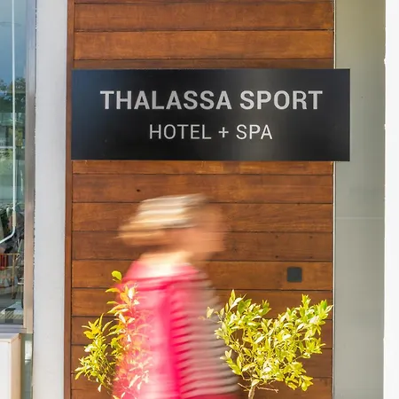 & Thalassa Sport & 3* Roses